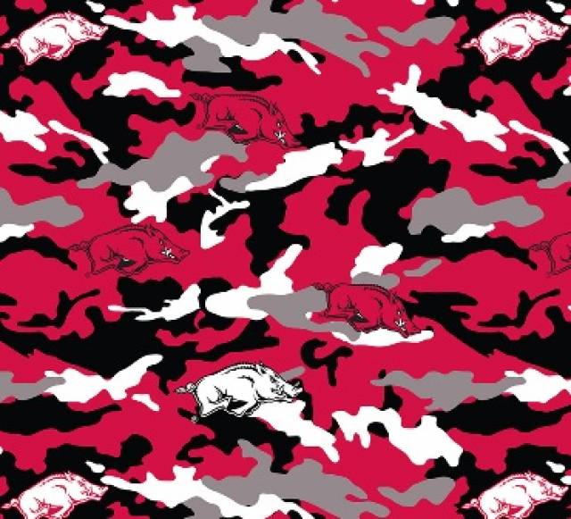 Click to view full size University of Arkansas Razorback Camouflage Fleece Fabric